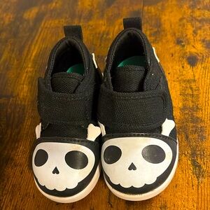 Little squeaky shoes super cute my toddler loved them